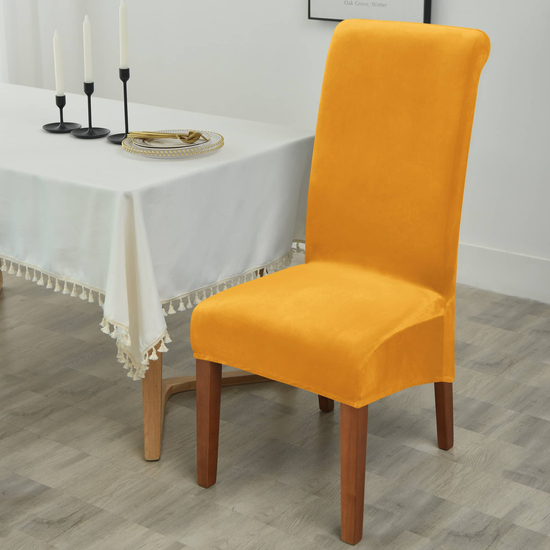 Hosszú aranyszínű bársonyos székHuzat teljes székre